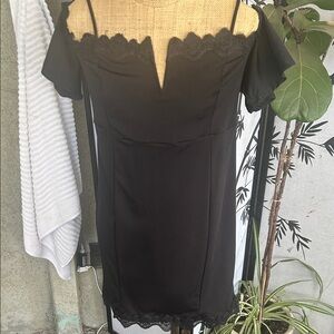 Rosegal Elegant Black Cold Shoulder Midi Dress